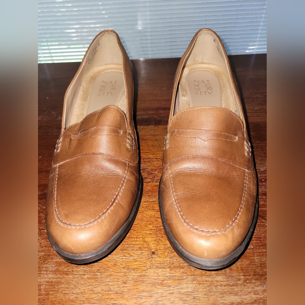 Naturalizer Women's Toffee Leather Block Heel Penny Loafers Size 9W